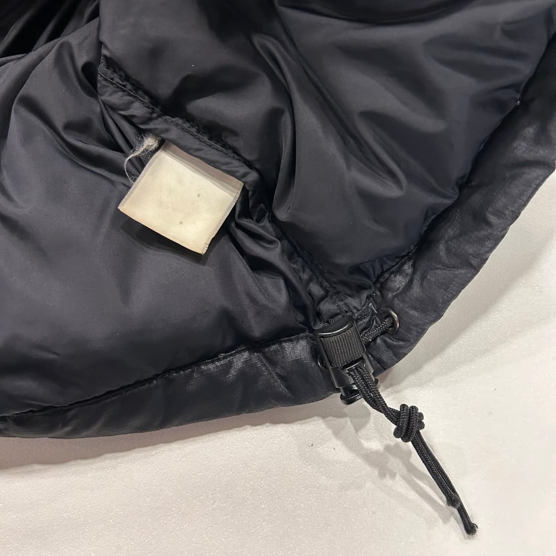 [100] 노스페이스 700 눕시 패딩 블랙 상품이미지6