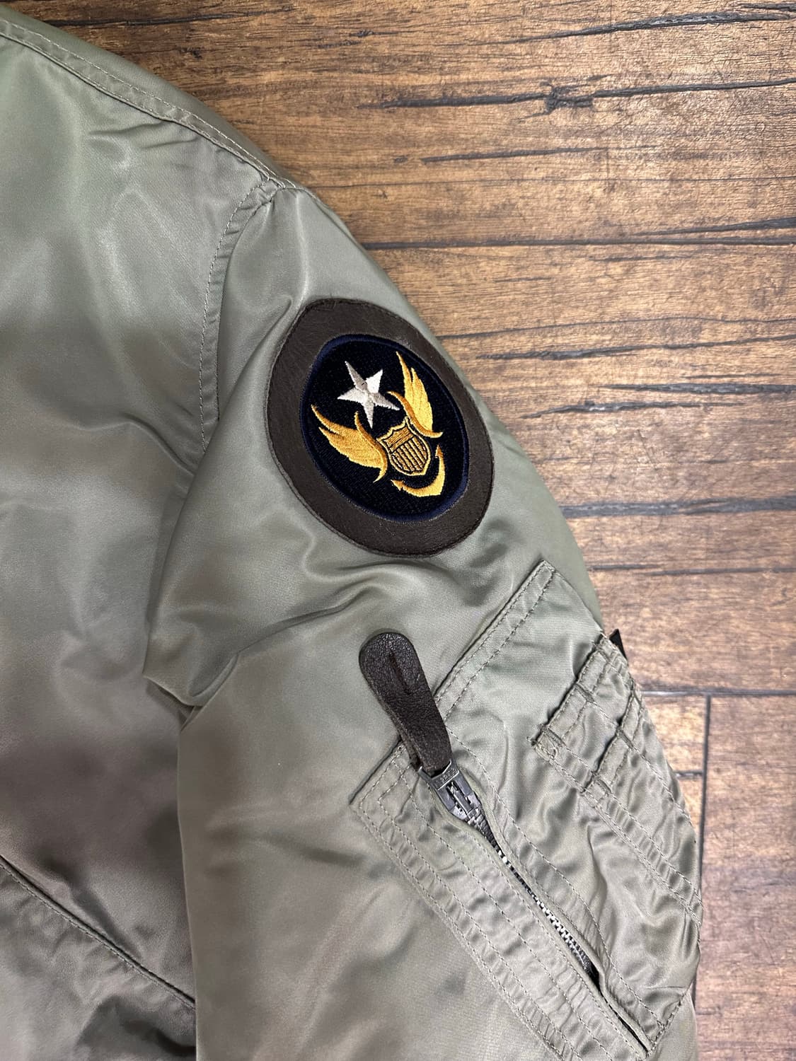 알파인더스트리 MA-1 모델: CWU-45/P 플라이트 자켓 항공점퍼 라 상품이미지3