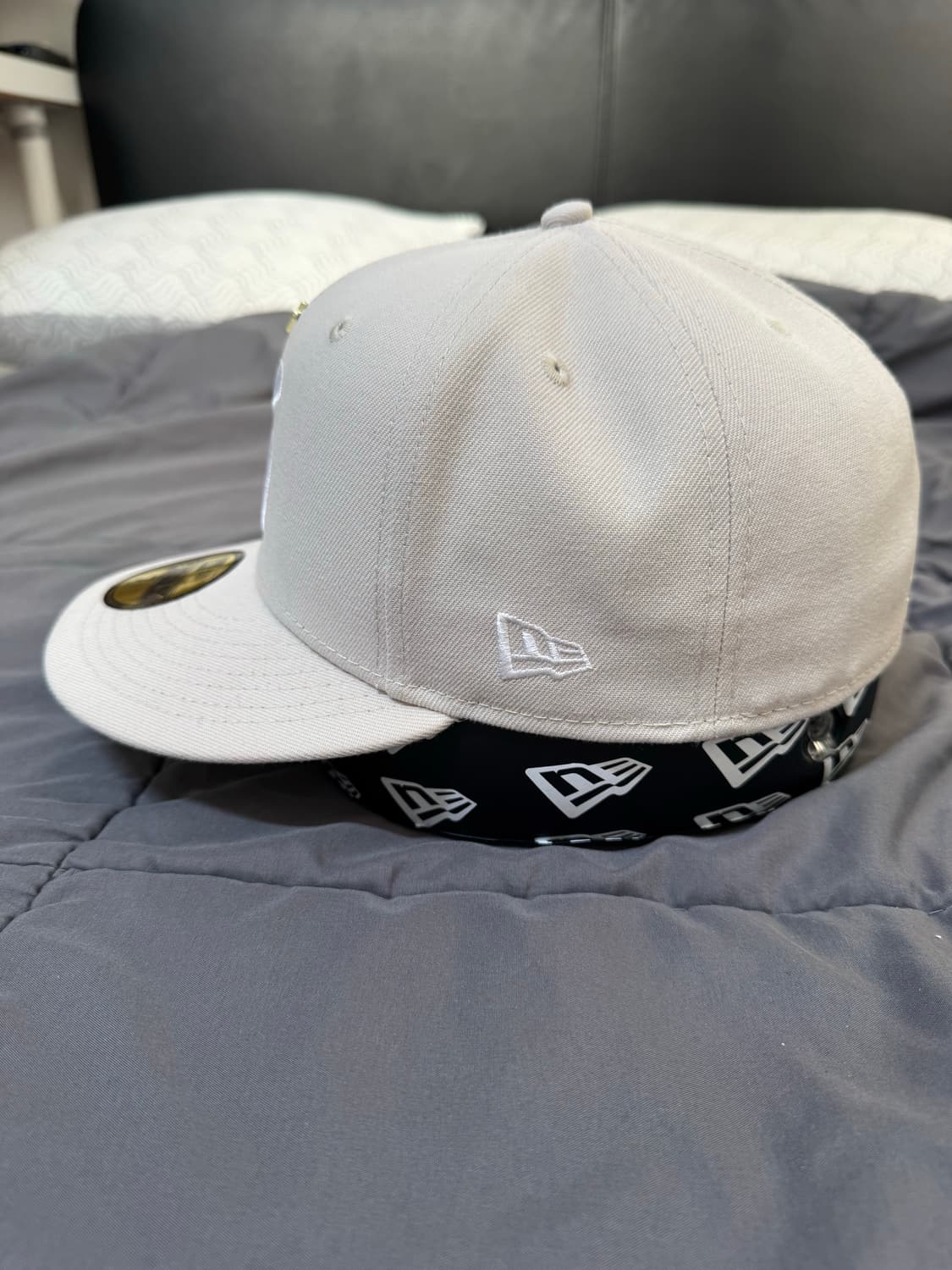뉴에라 슈프림 59FIFTY 골든 크로스 (60.6cm) 상품이미지4