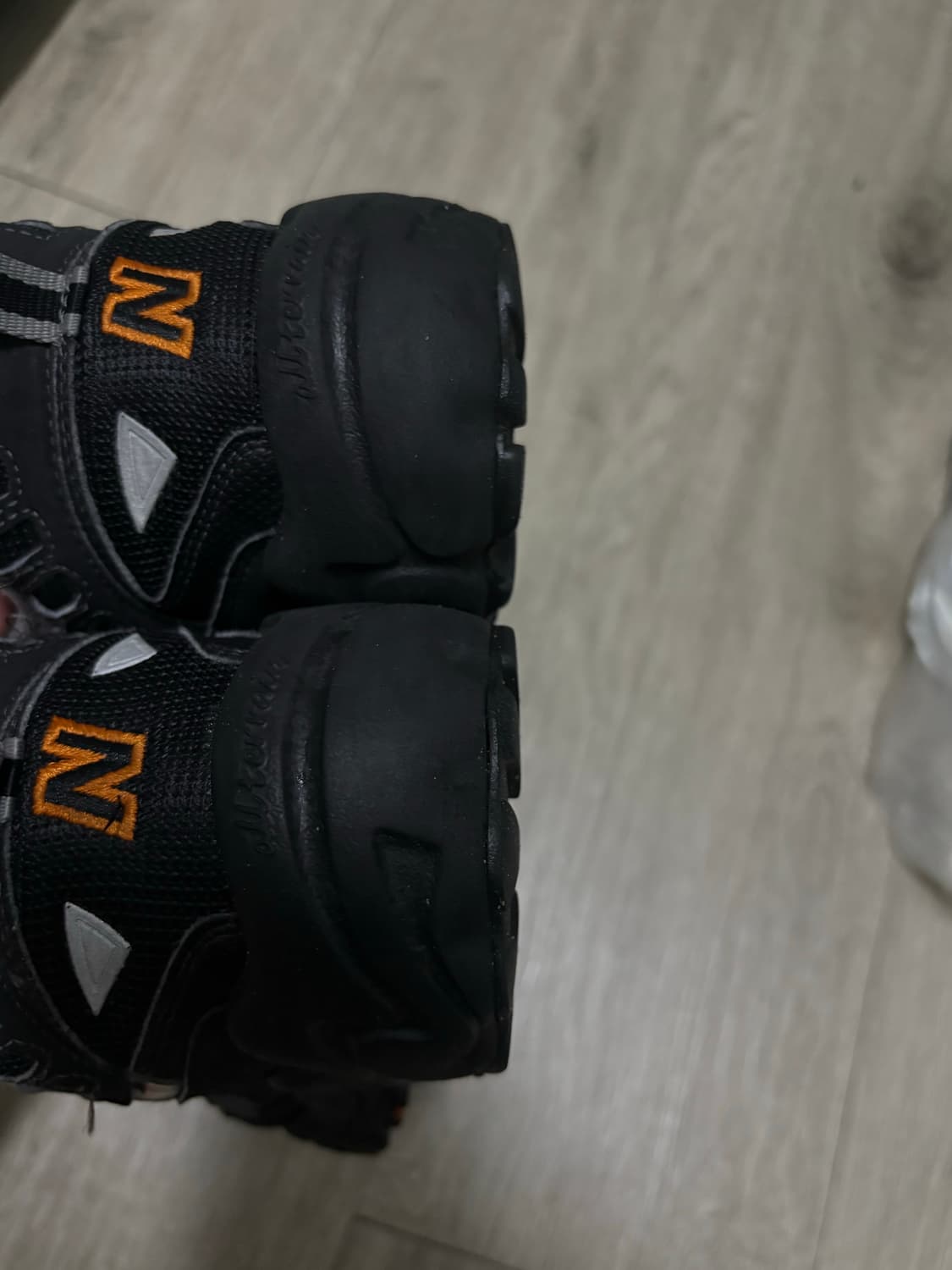 뉴발란스 703BA 280-285cm 상품이미지3