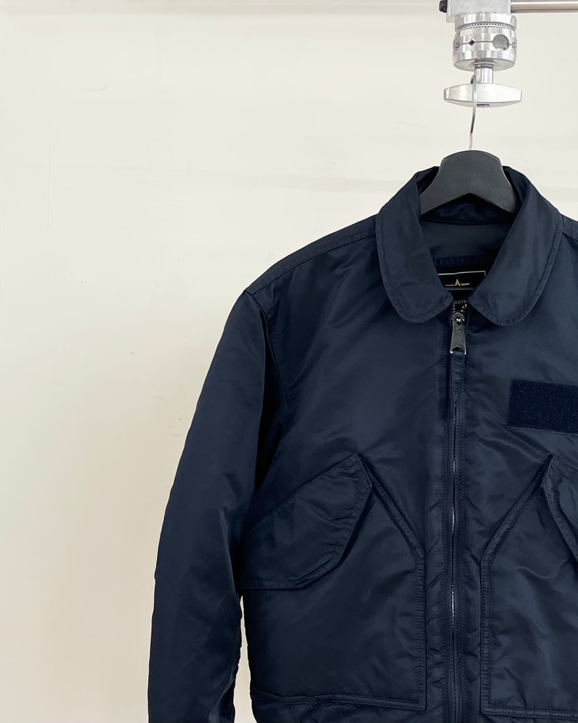 알파 인더스트리 네이비 cwu-45p 파일럿 자켓 상품이미지3