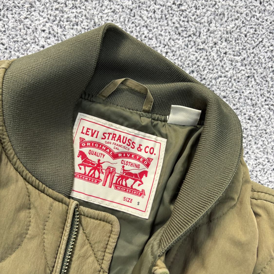 S 리바이스 여성 퀄팅 봄버 자켓 0331J 상품이미지3