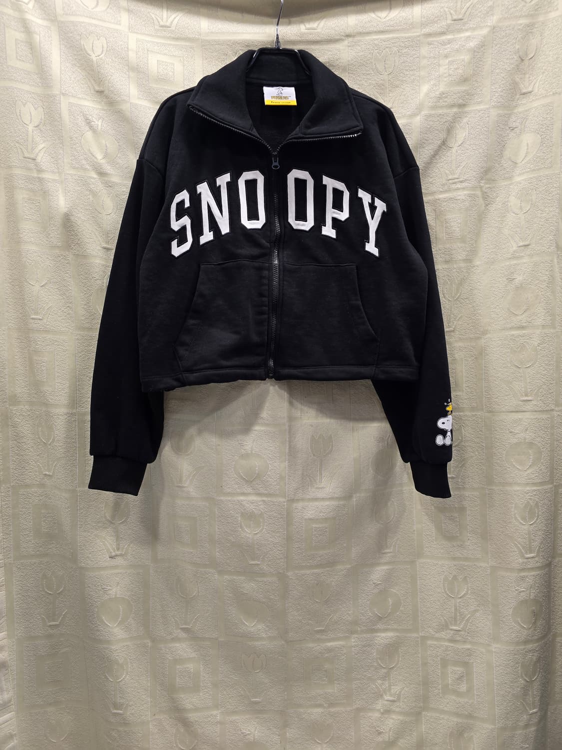 거의새거) 피너츠 스누피 블랙 크롭 집업 자켓 85 (55~66) 상품이미지1