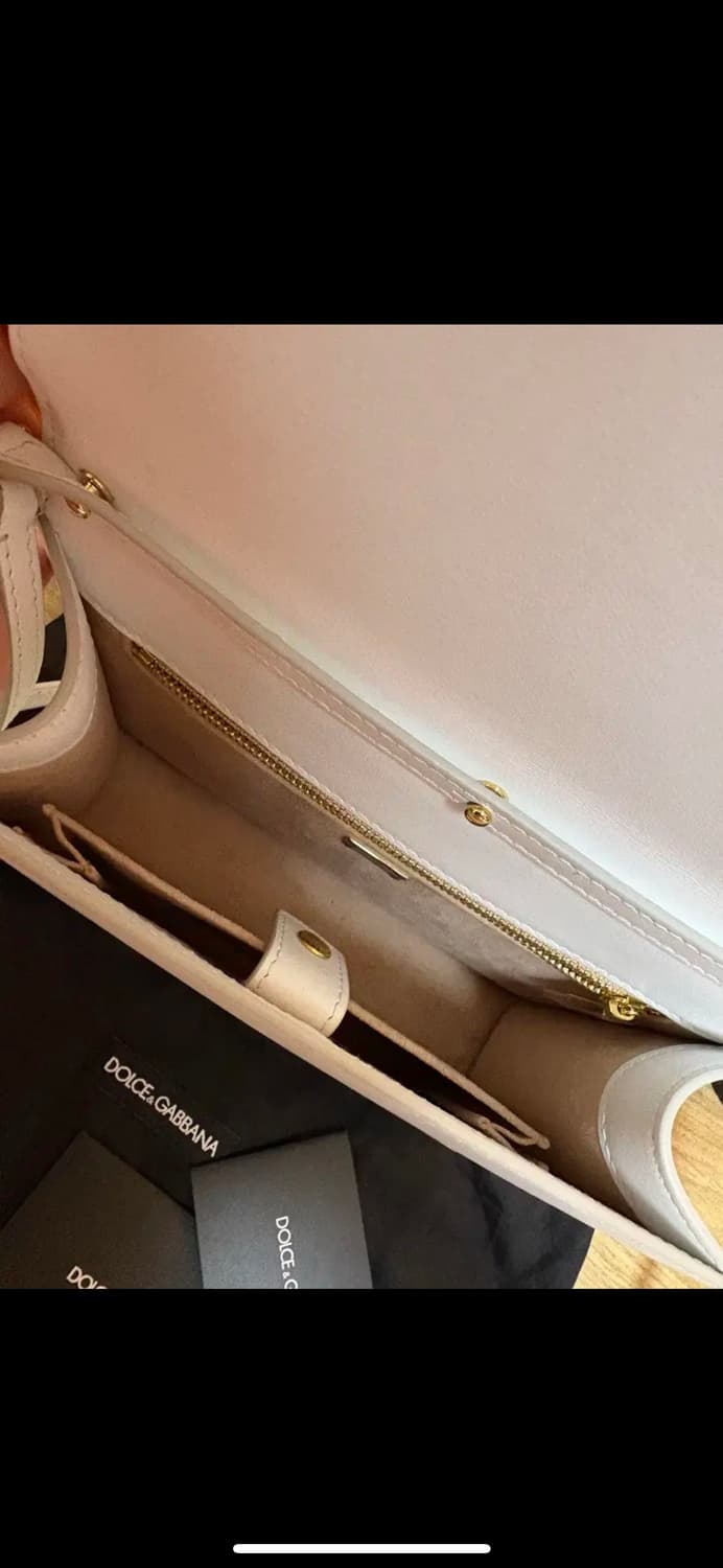 (무료배송)돌체앤가바나 DG 로고 화이트 크로스백 상품이미지4