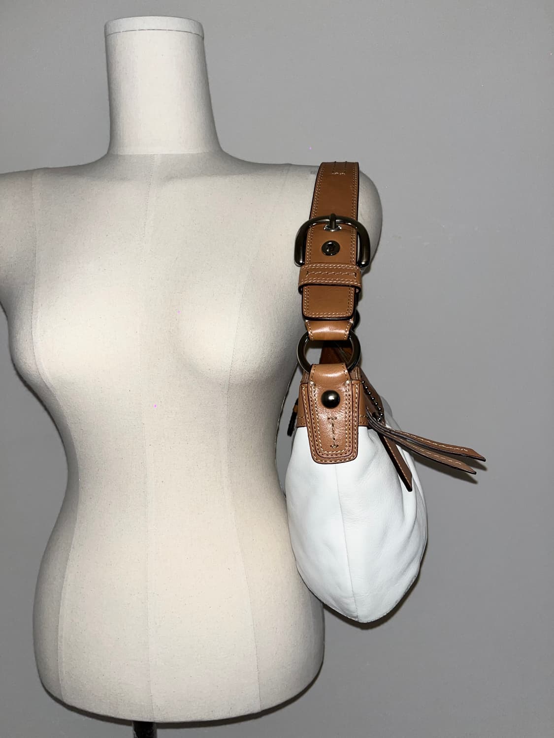 🎉SALE🎉 COACH White shoulder bag 상품이미지5