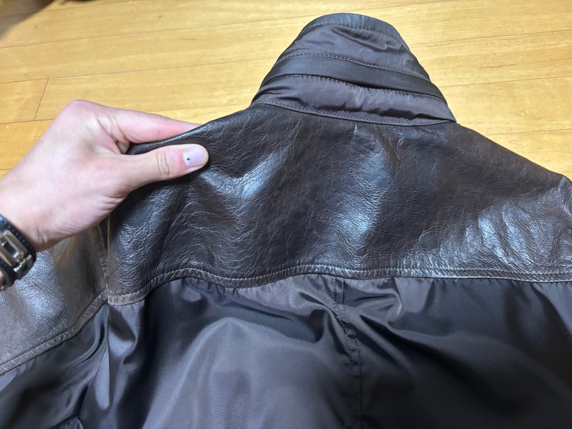 프라다 2009 나일론 레더 봄버 상품이미지3