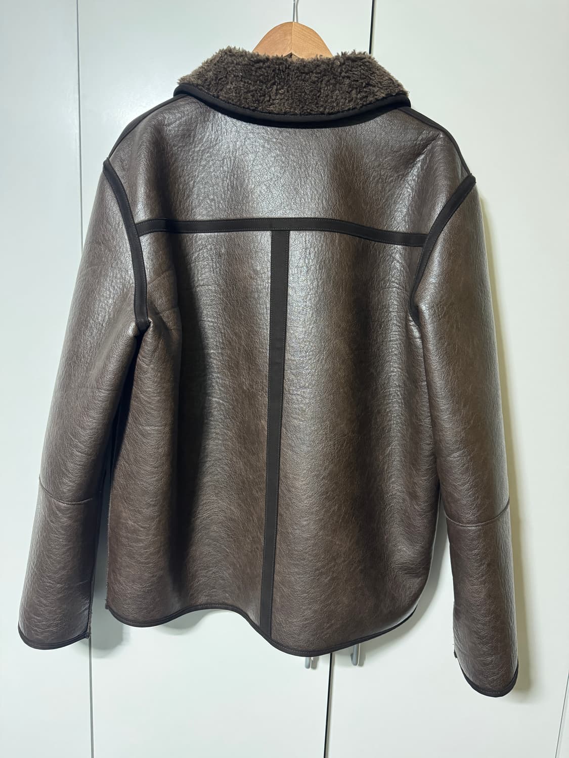 라벨아카이브 리버서블 무스탕 상품이미지2