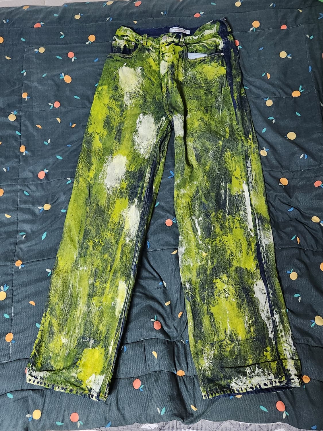 더 뮤지엄 비지터 핸드 페인티드 데님 팬츠 옐로우 상품이미지1