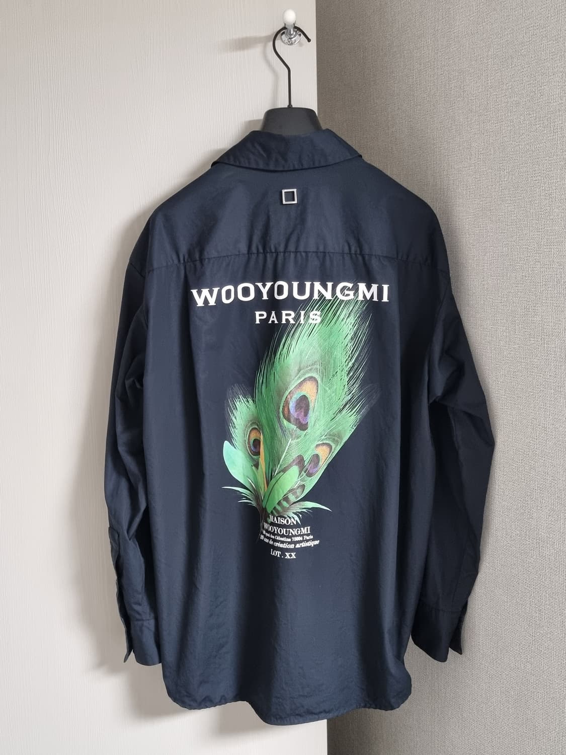 우영미 깃털 백로고 셔츠 상품이미지1