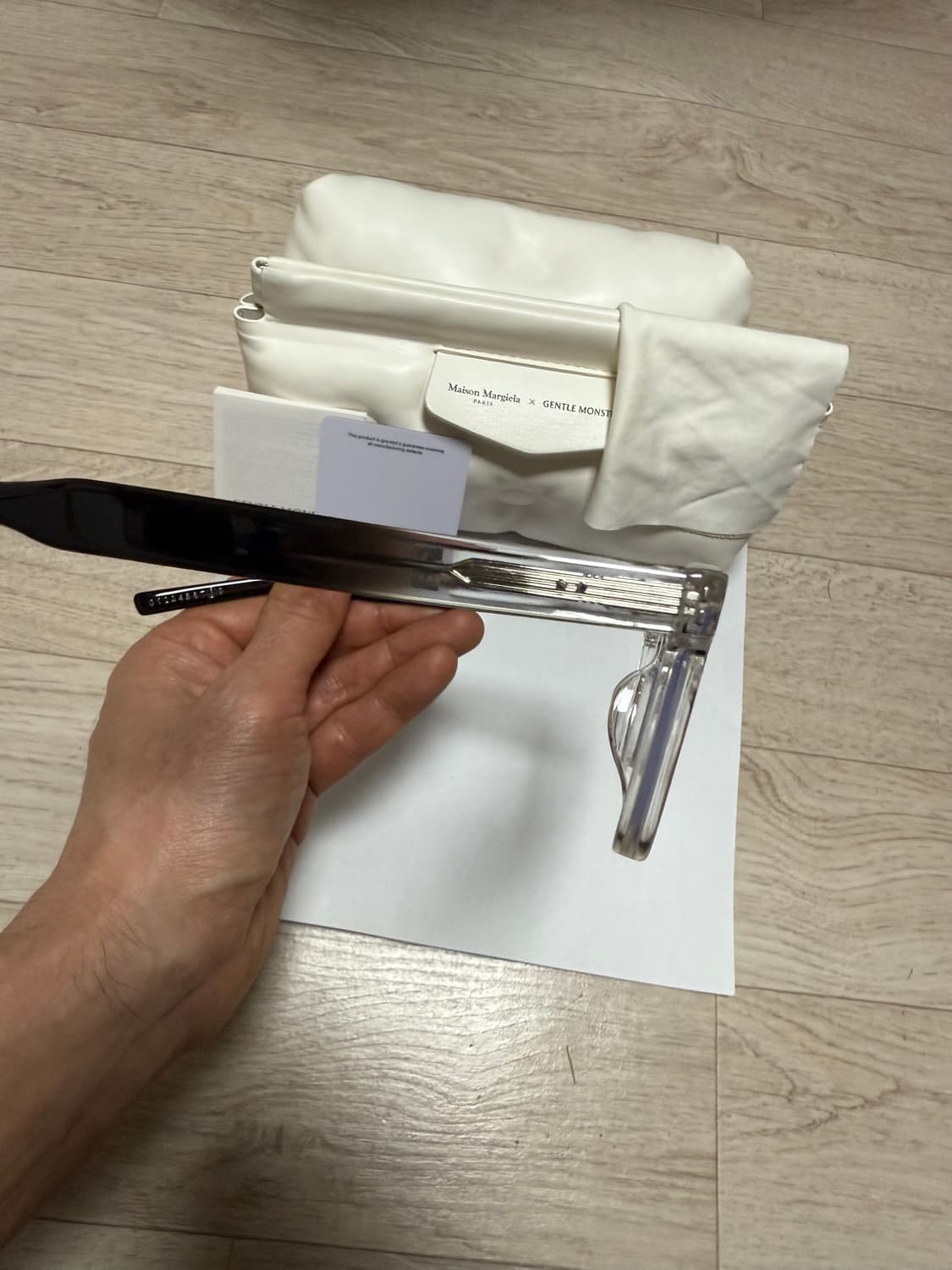 젠틀몬스터x메종마르지엘라 MM117 C1 팝니다. 상품이미지4