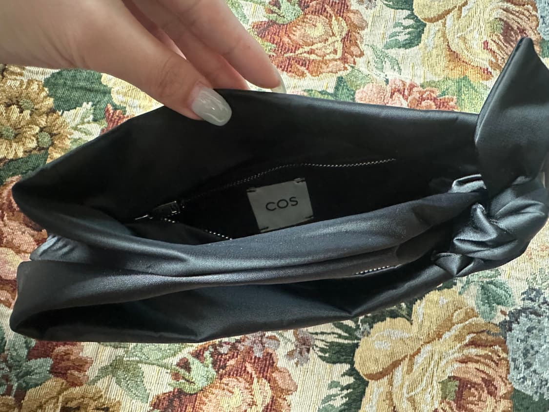 Cos 나일론 토트백 상품이미지4