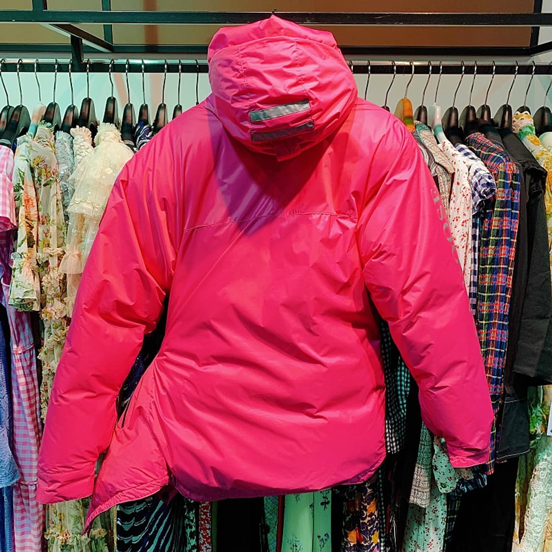 캐나다 구스X와이 프로젝트 남녀공용 핑크 덕다운 파카 상품이미지5