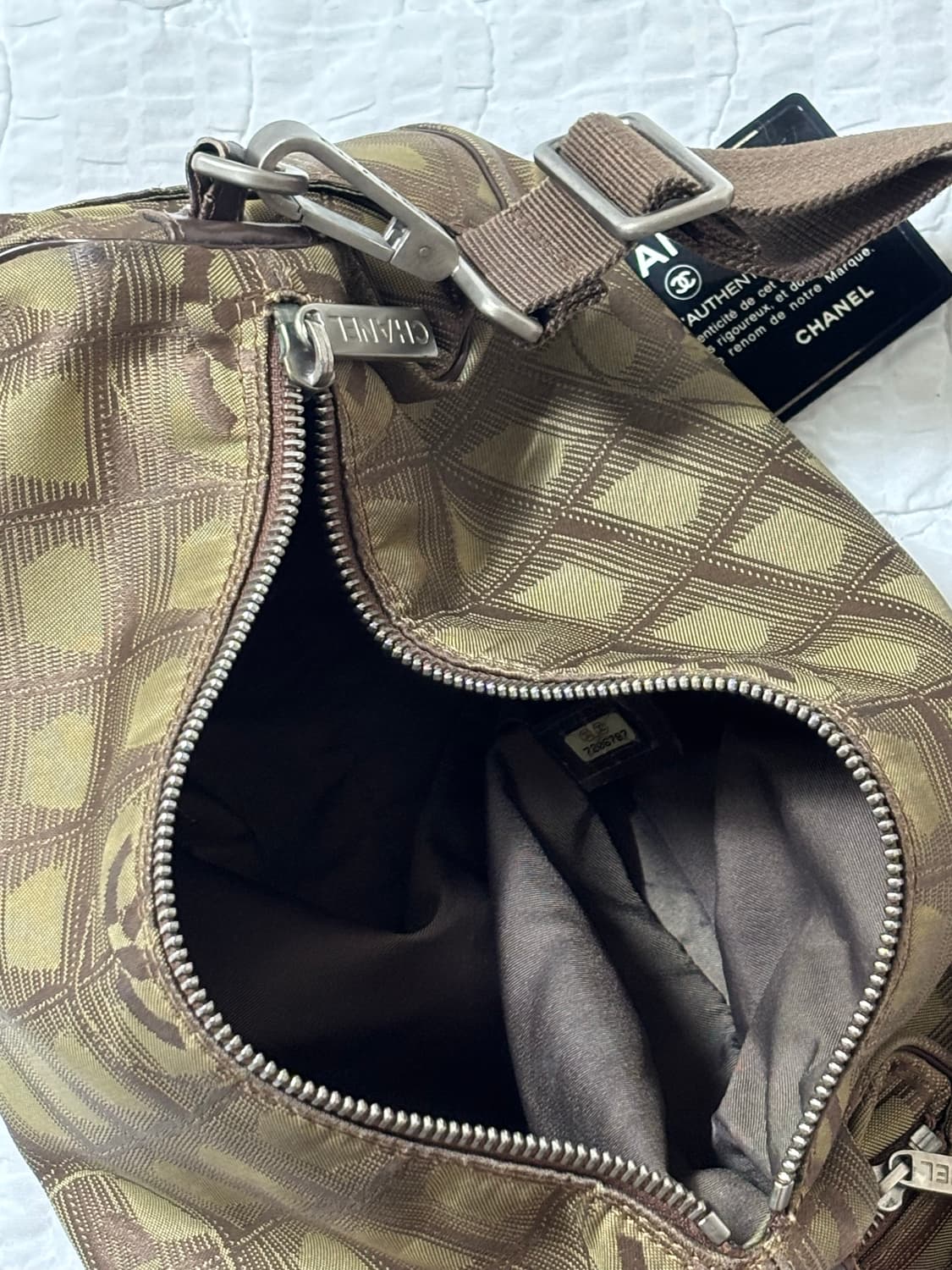 샤넬 트래블 바게트백 원통 숄더백 (정품) 소쟌가방 상품이미지6