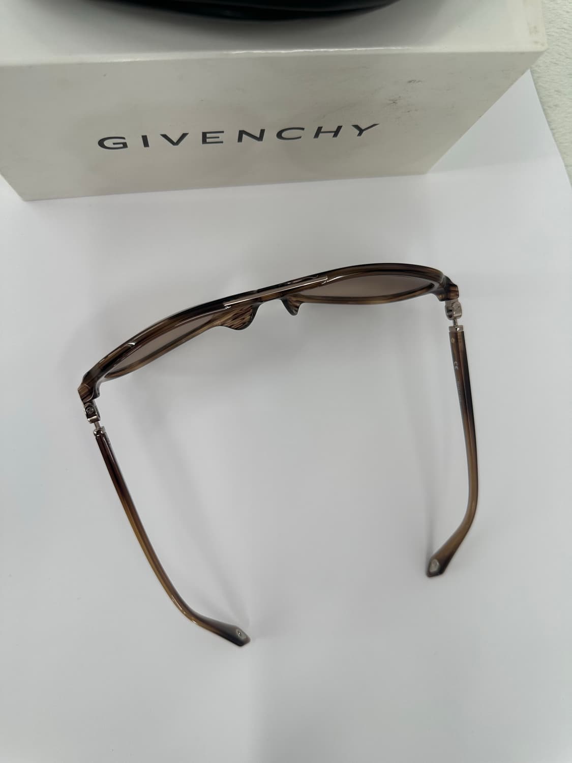 [새상품 무료배송] 정품 지방시 Made in Italy 선글라스 상품이미지7