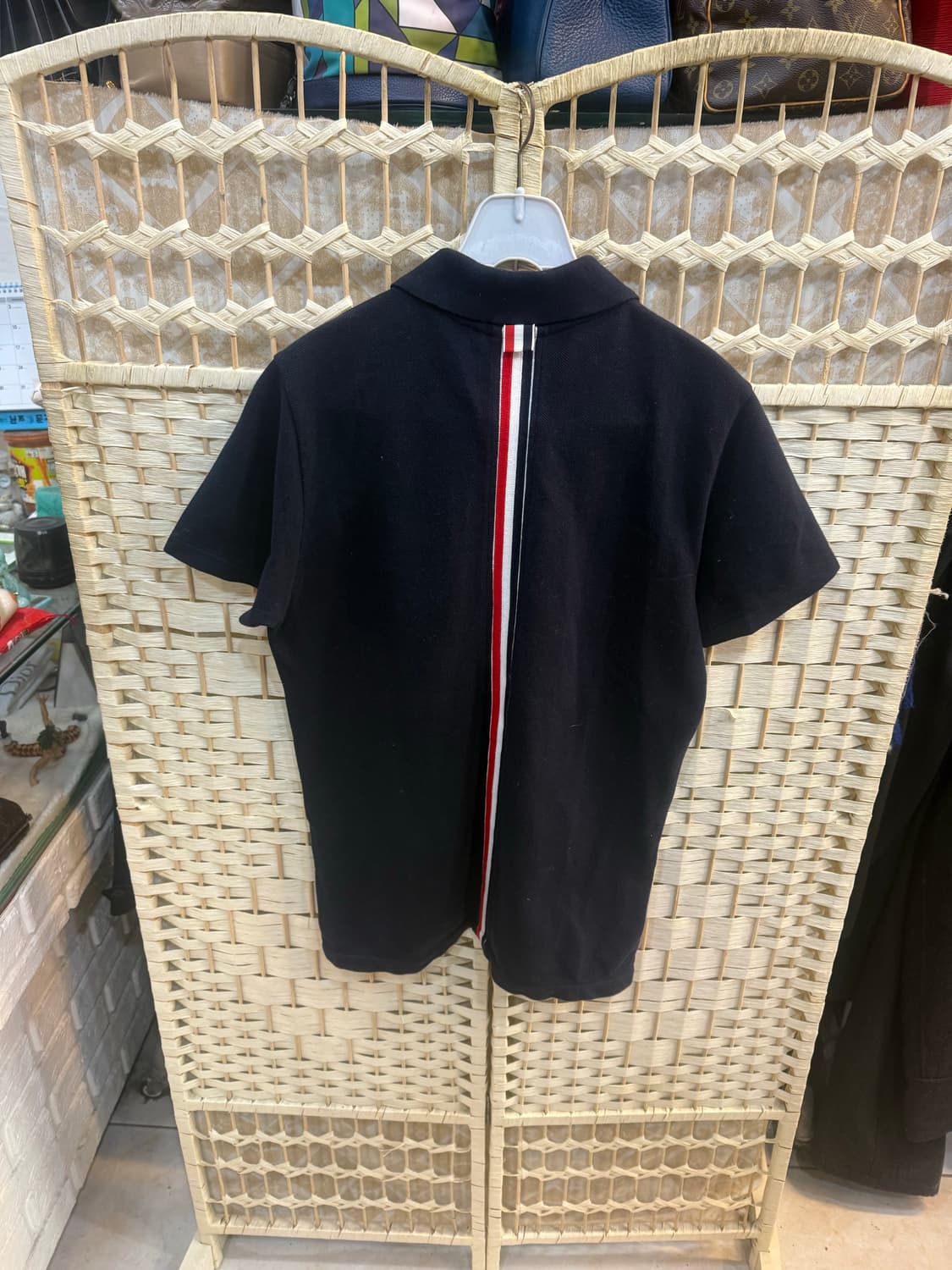 1/95 정품 톰브라운 백스트라이프 카라 반팔 팝니다 상품이미지7