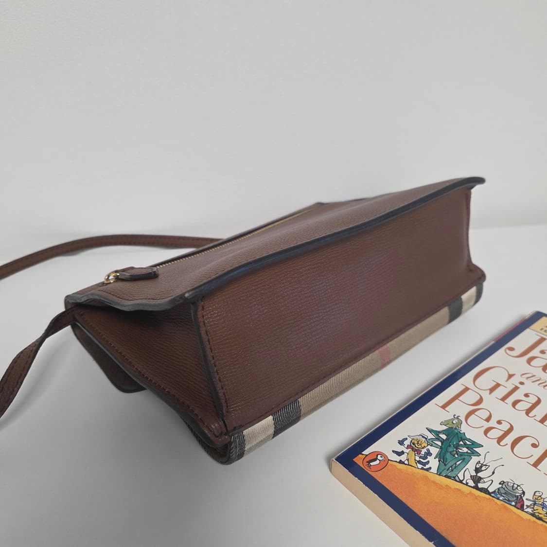 BURBERRY 버버리 정품 맥켄 크로스백 숄더 패브릭 레더백 빈티지체크 상품이미지5