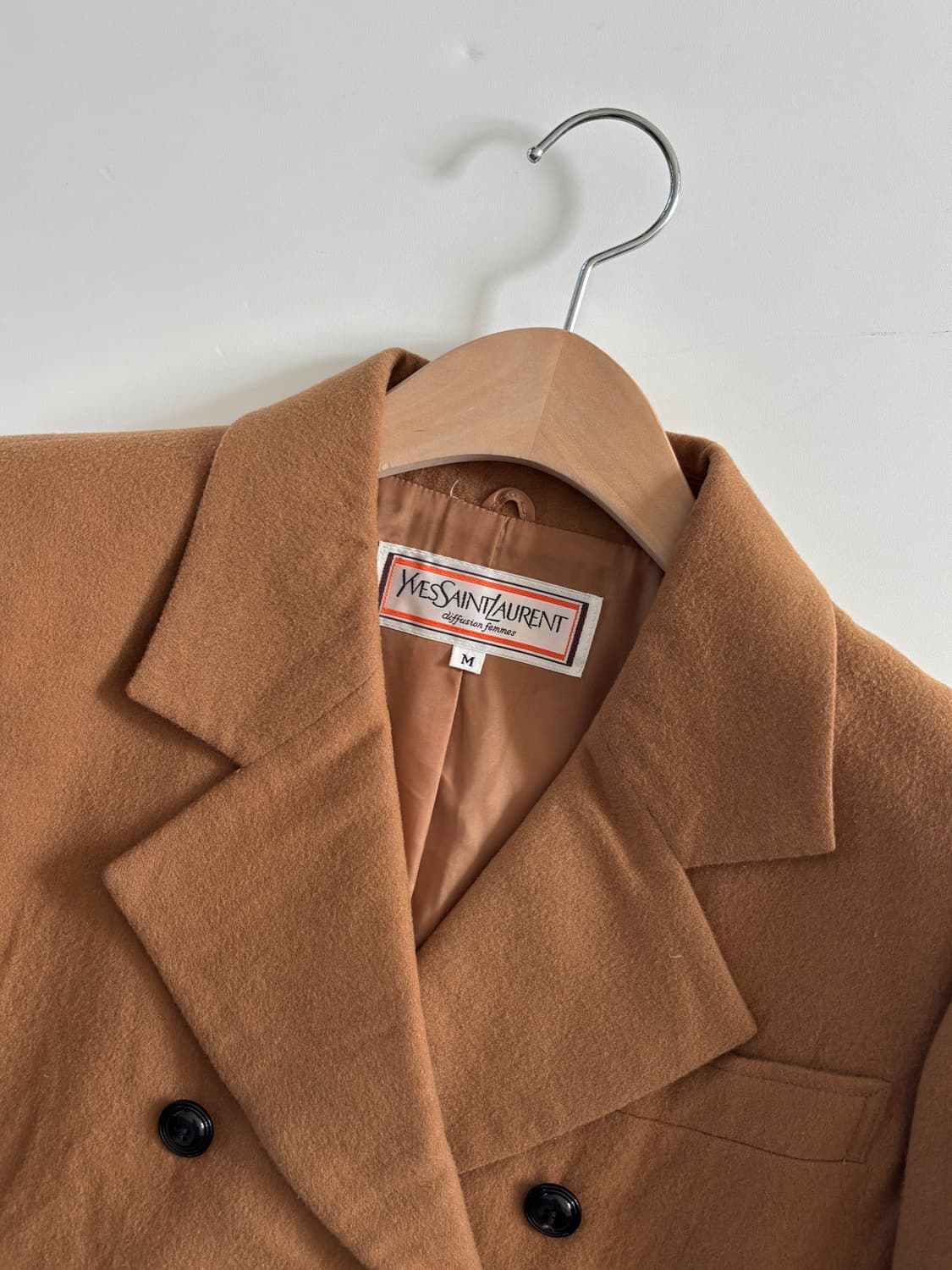 Yves Saint Lauren 입생로랑 카멜 크롭 더블 블레이저 상품이미지4