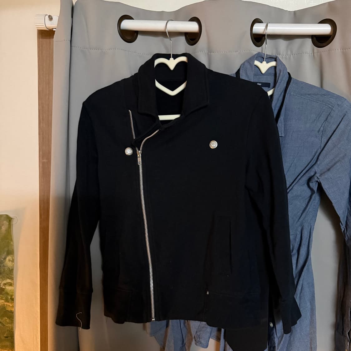 빈티지 y2k 코디세트 (갭 셔츠 + 블랙 미니스커트 코디) 상품이미지5