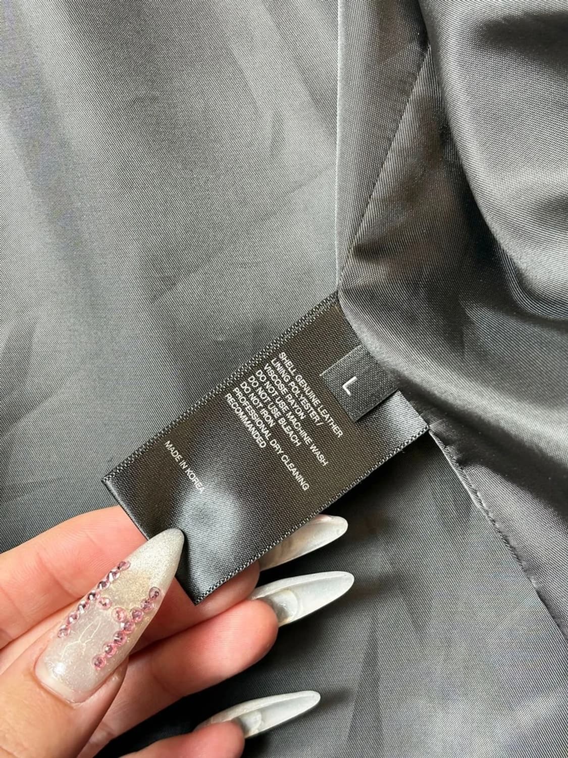 비바스튜디오 시그니처 스웨이드 언발 가죽 자켓 PN6540    상품이미지10