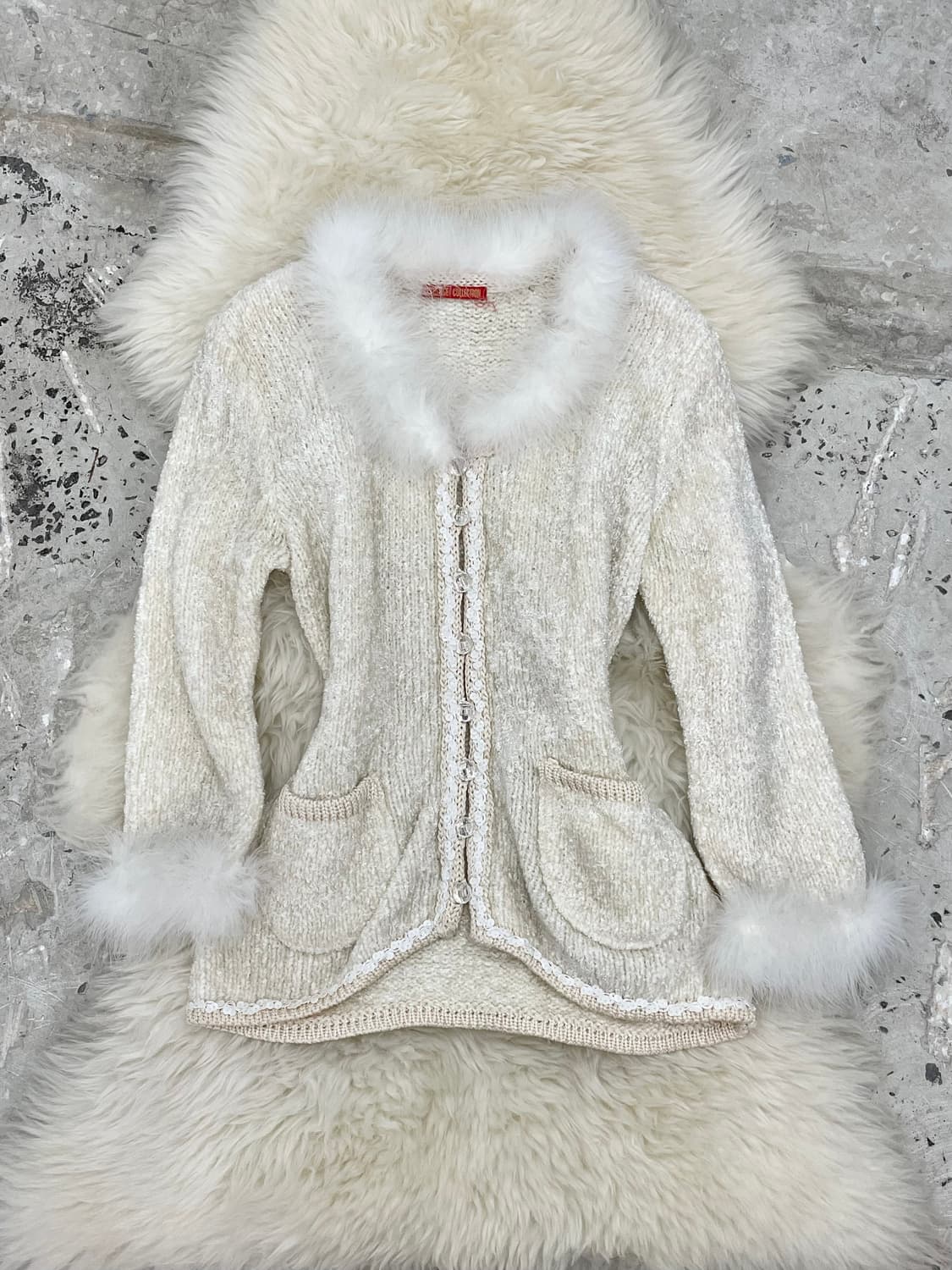 윈터페어리 퍼 버튼 탑 상품이미지1