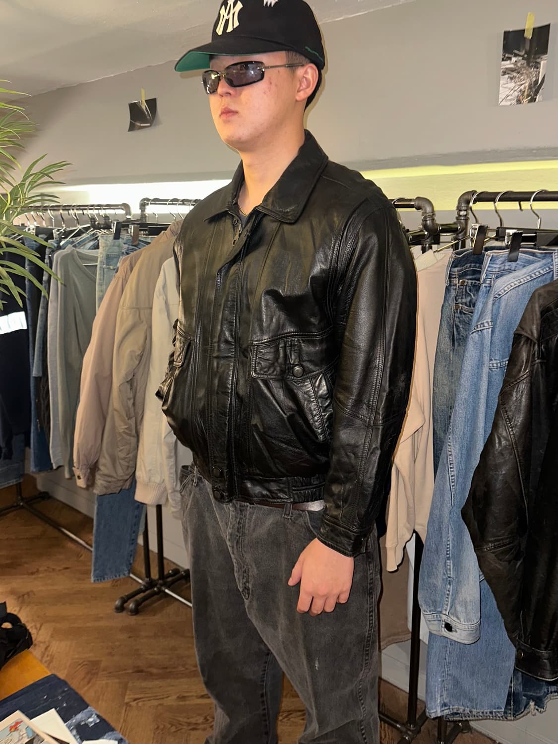 90’s Japanese real-leather bomber jacket 상품이미지3