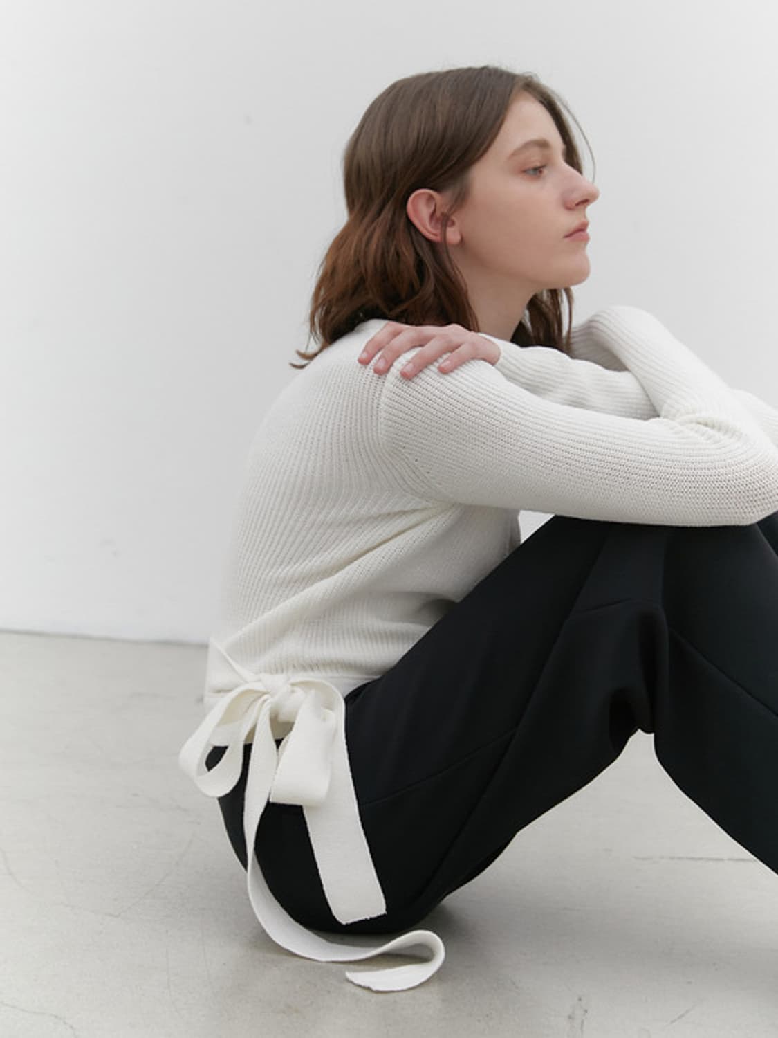 [택O] 헤더먼트 딥 브이넥 랩 니트 - 아이보리 상품이미지3