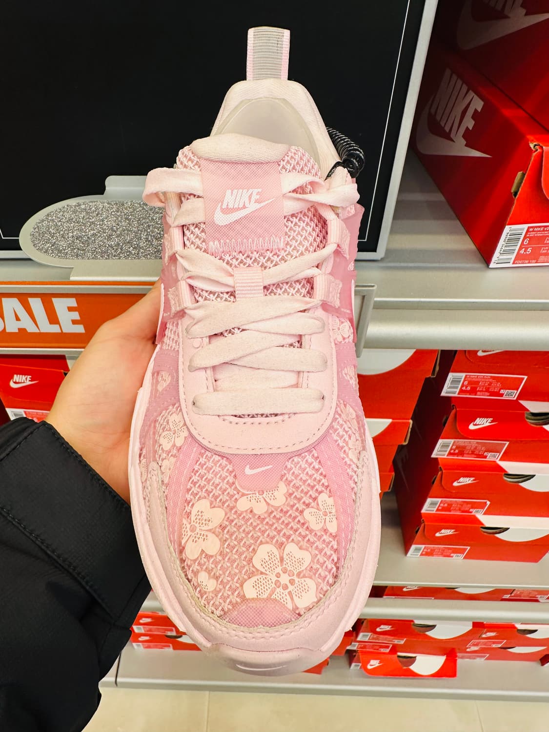 나이키 여성 V2K 런 핑키폼 HJ5269-600 상품이미지2