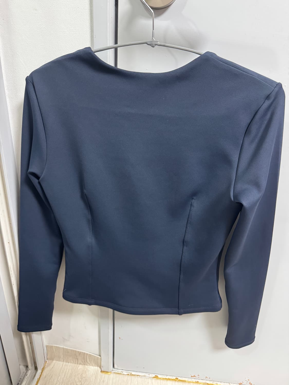 카하라 실루엣 탑 s블랙 상품이미지4