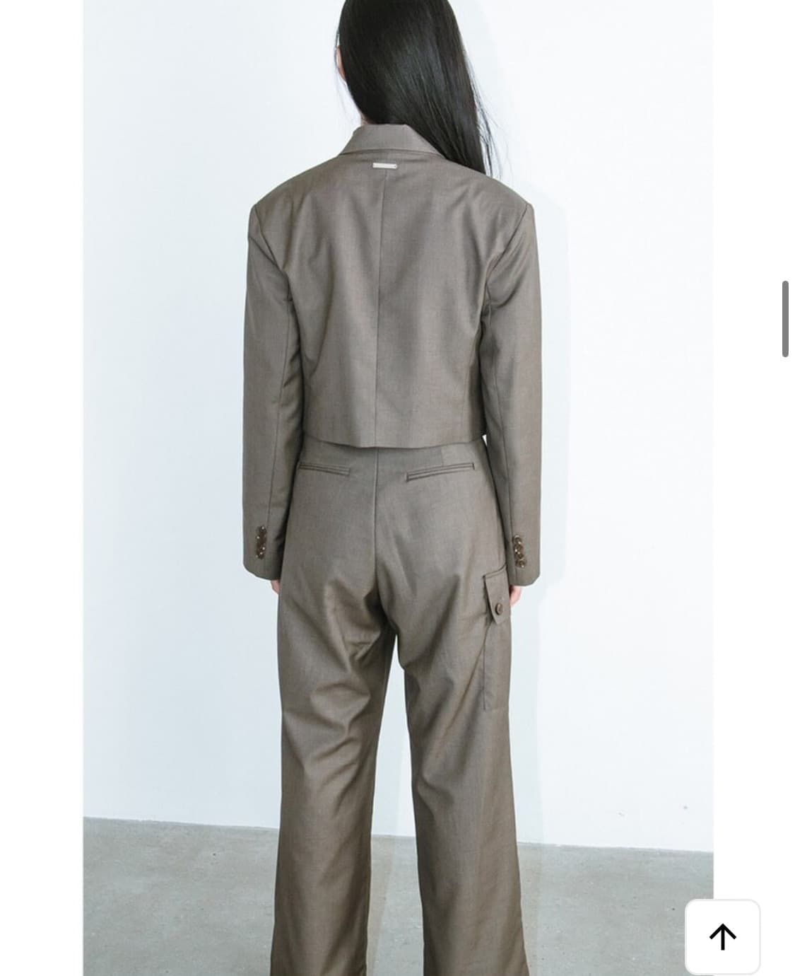 카프리슈 카키브라운 언발란스 포켓 셋업 (자켓 + 슬랙스) 상품이미지4