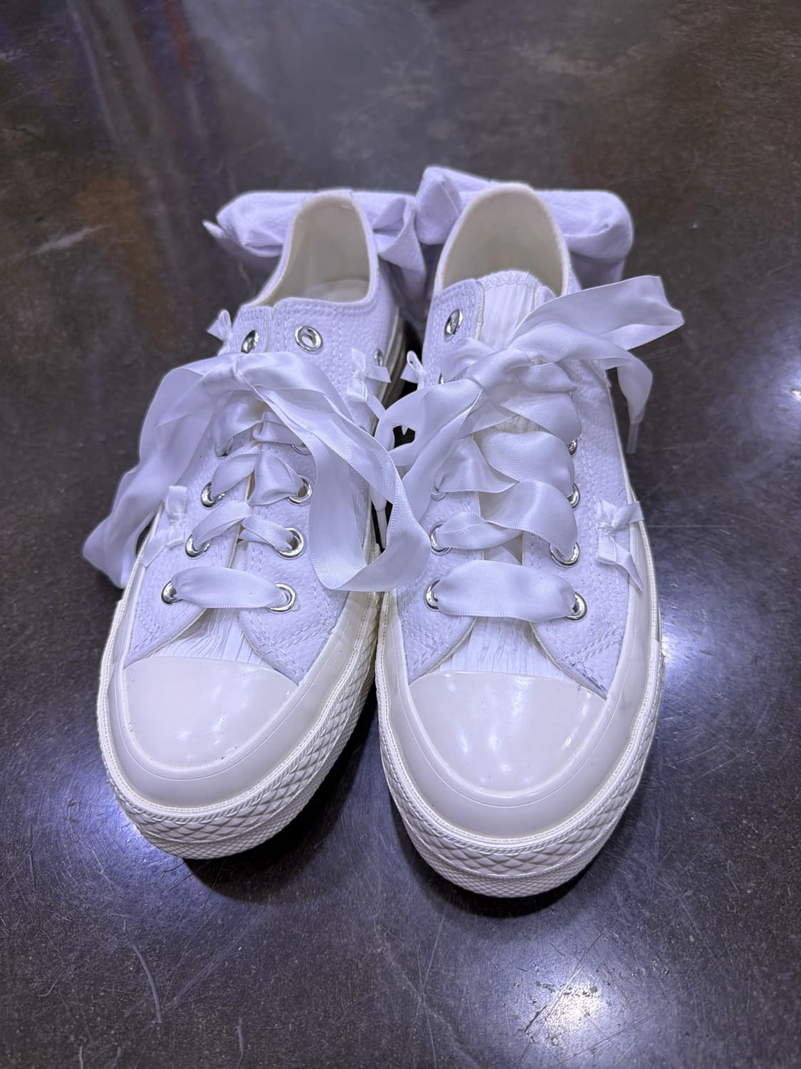 컨버스 올스타 척테일러 70 로우 보우즈 리본 스니커즈 240 상품이미지3