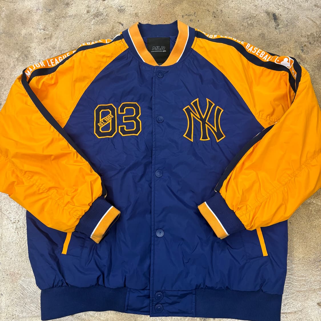 [정품/L,100] MLB 뉴욕 양키스 야구 점퍼 b17 상품이미지2