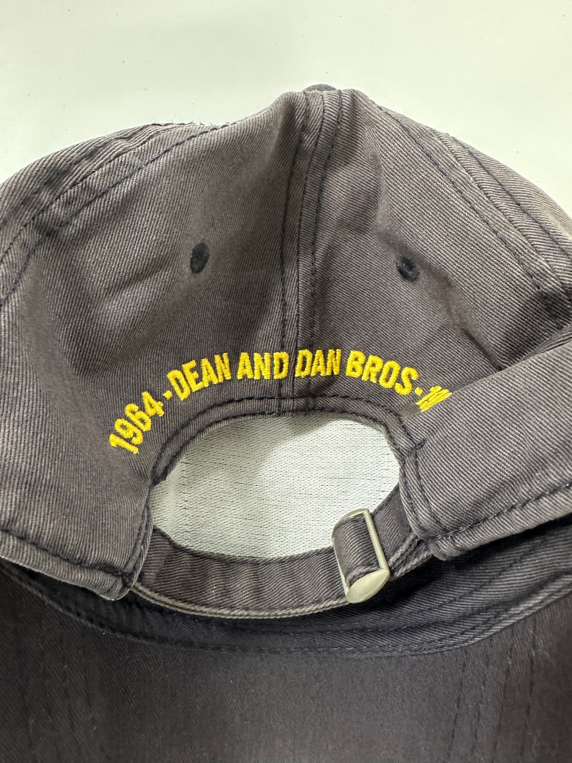 디스퀘어드2 데미지 캐나다 볼캡 상품이미지3