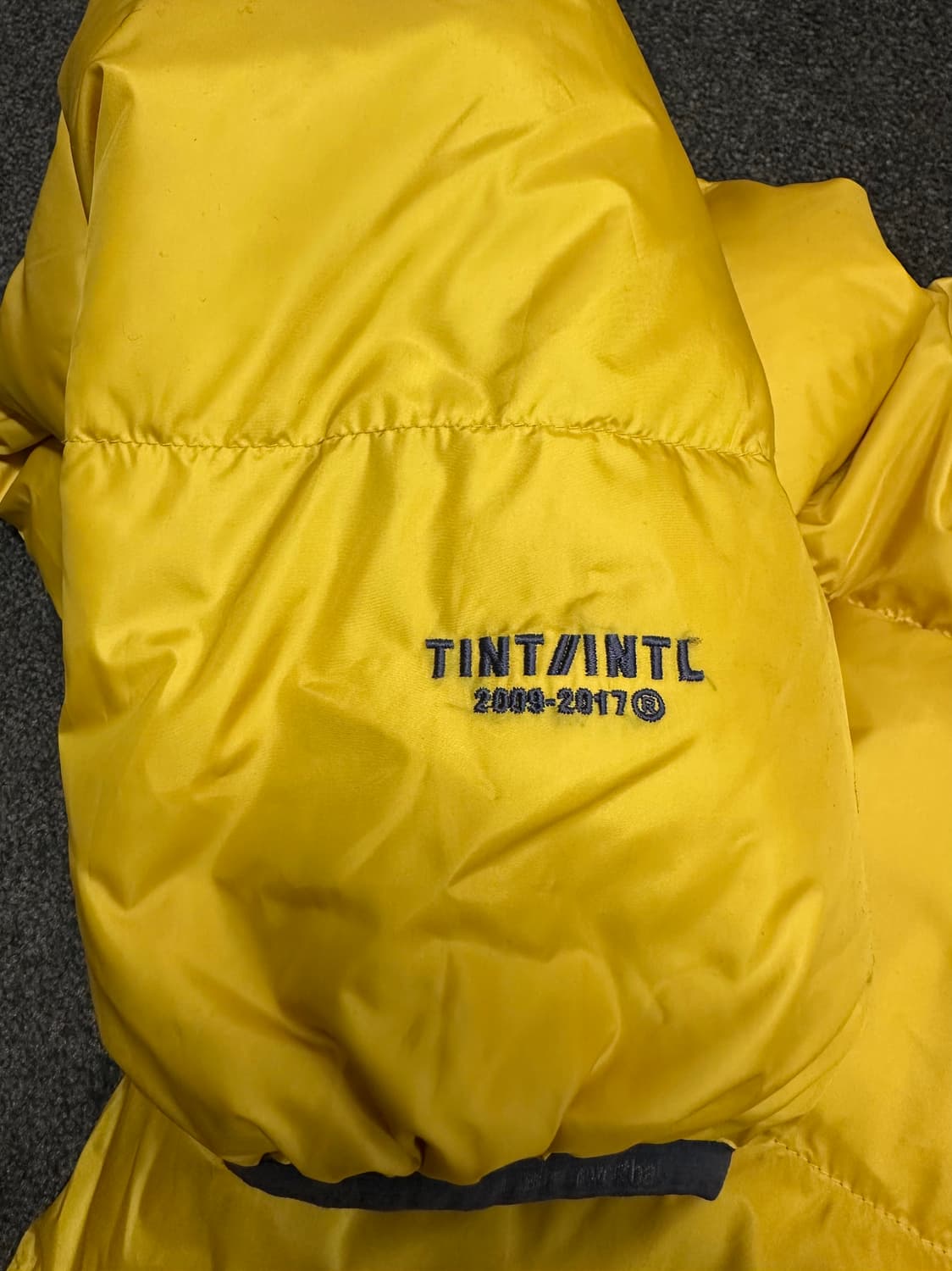 Thisisneverthat 옐로우 패딩 L 상품이미지3