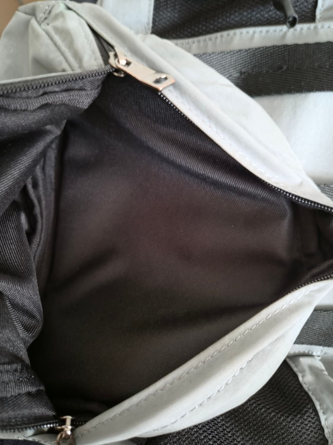 아더에러 바딘 백팩 그레이 상품이미지7