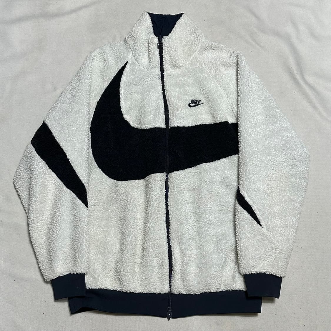 XL 나이키 빅스우시 리버시블 화이트 플리스 상품이미지2