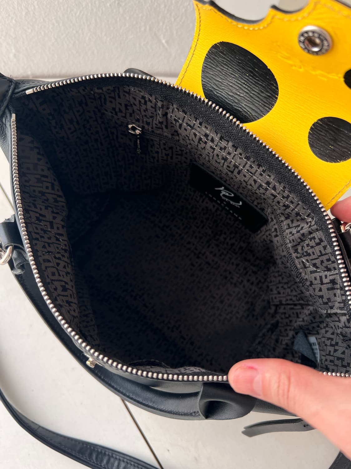 롱샴 르 플리아쥬 블랙 레더 크로스백 상품이미지5