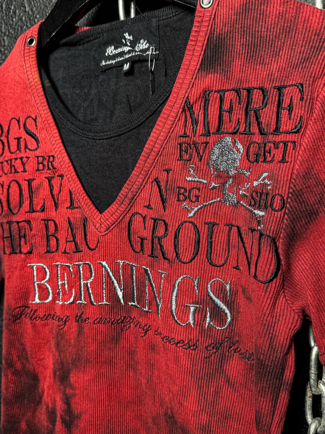 Bernings-Sho – Destroyed Graphic V-Neck  상품이미지3