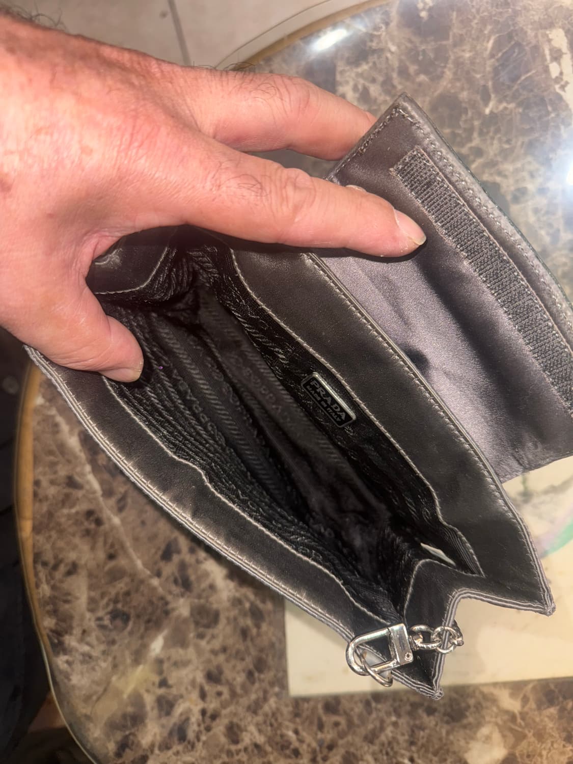 정품 프라다 실크 미니 체인 크로스백 팝니다 상품이미지7