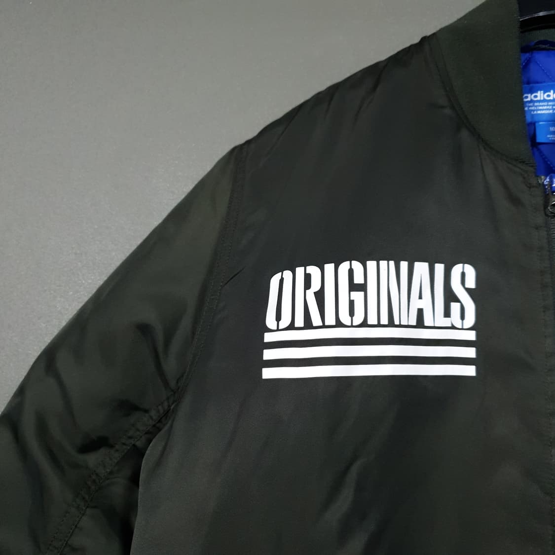 L (100) 아디다스 올드스쿨 누빔 MA-1 항공점퍼 봄버 자켓 카키 상품이미지4