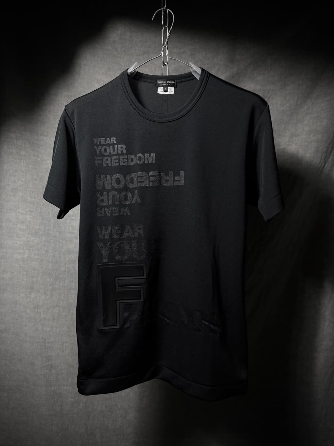 꼼데가르송 옴므 플러스 18ss 'WEAR YOUR FREEDOM'  상품이미지1