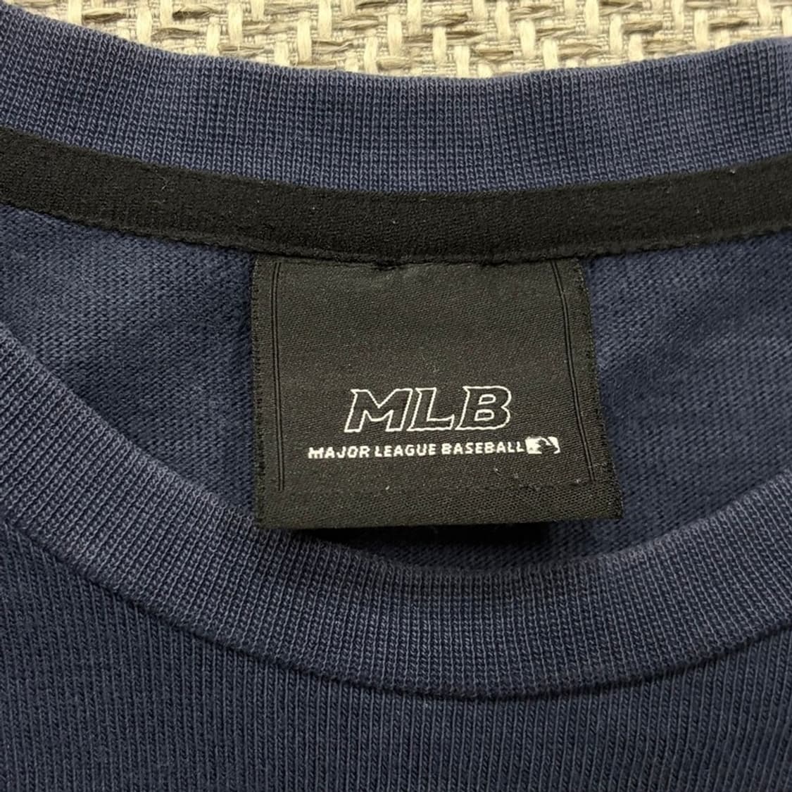 mlb 뉴욕양키즈 단가라 롱슬리브 v2111 상품이미지8