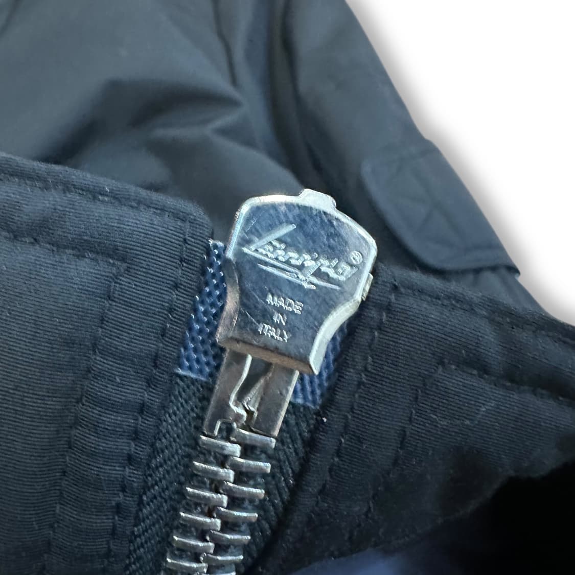 언더마이카 아바벨 벨루가 ma1 상품이미지6