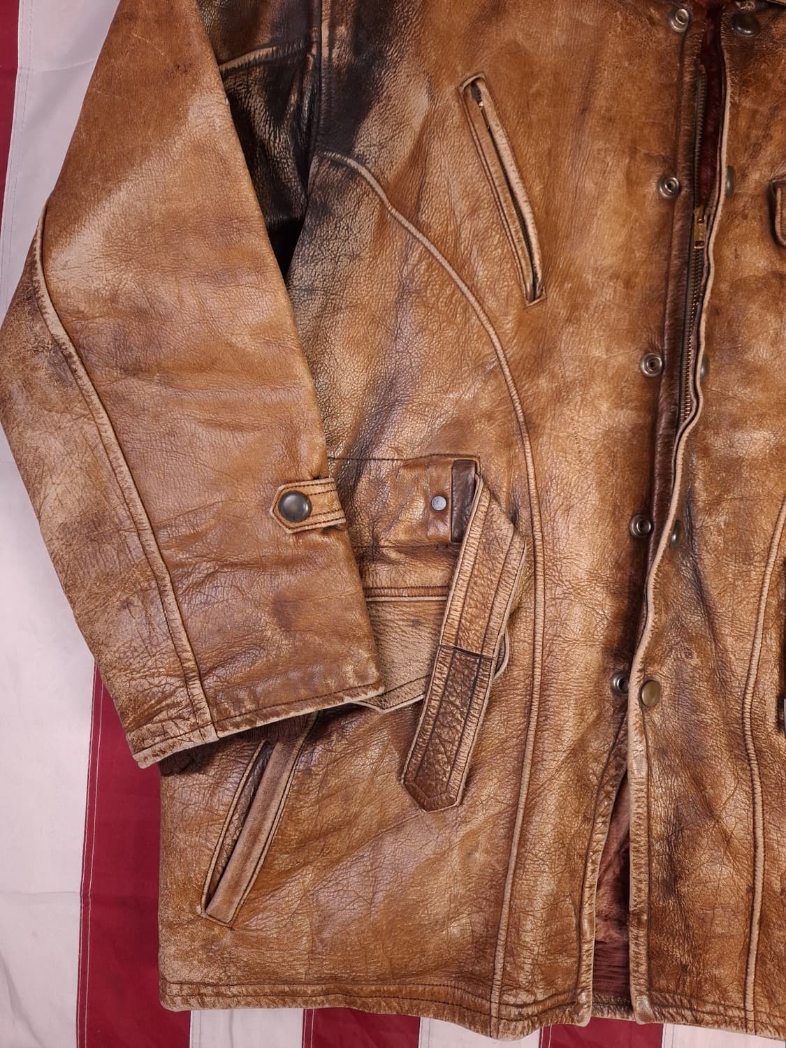 80's 일본판 빈티지 리얼레더 벨티드 자켓 상품이미지10
