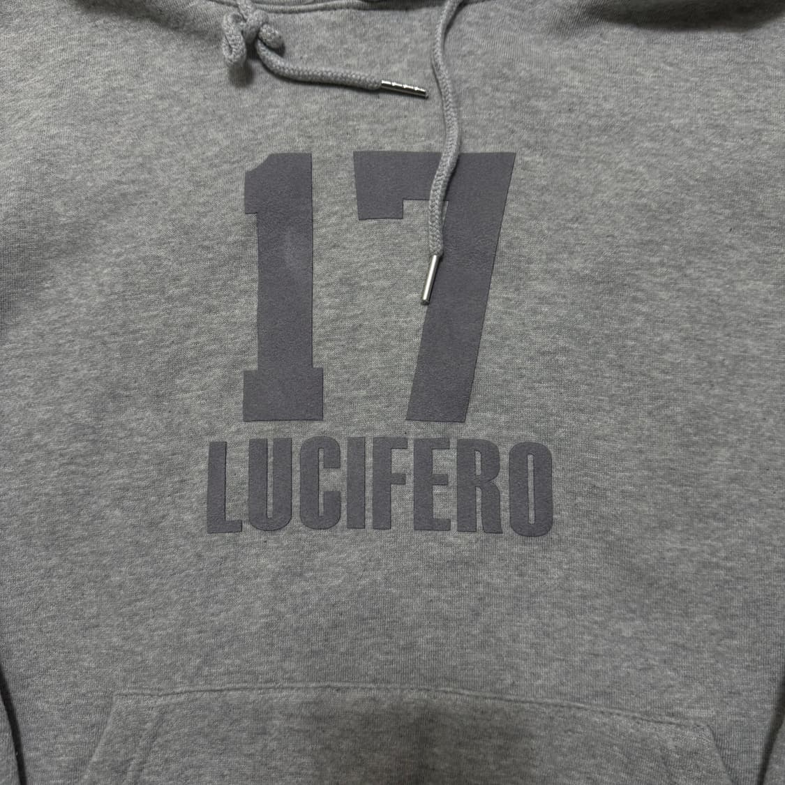 지방시 LUCIFERO 17 풀오버 후드티 상품이미지3