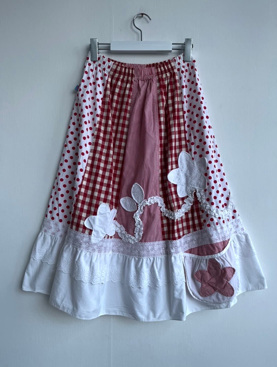 R.2 레드 자수 롱 스커트 상품이미지1