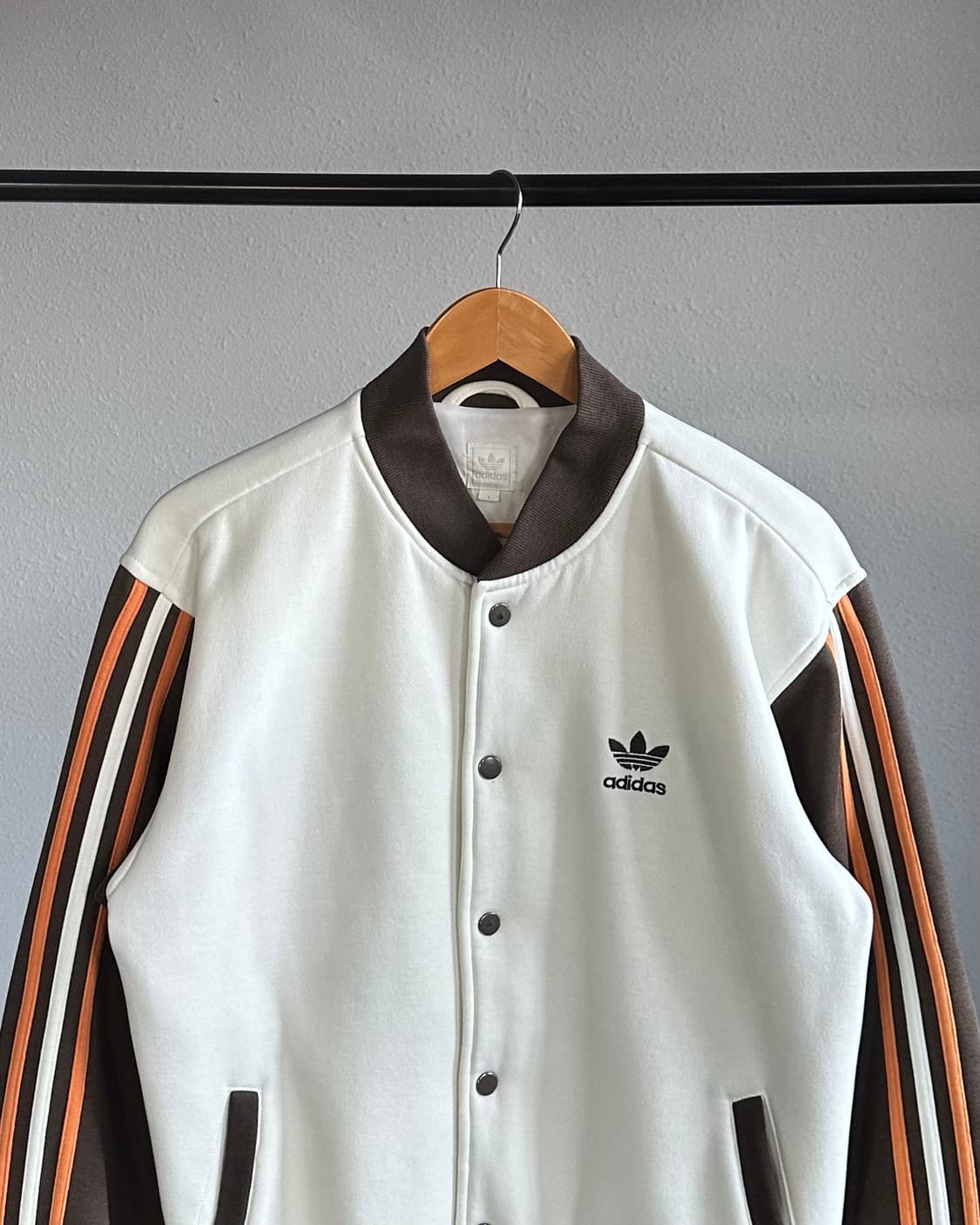 [L]아디다스 오리지널 브라운 코튼 바시티 자켓 상품이미지2