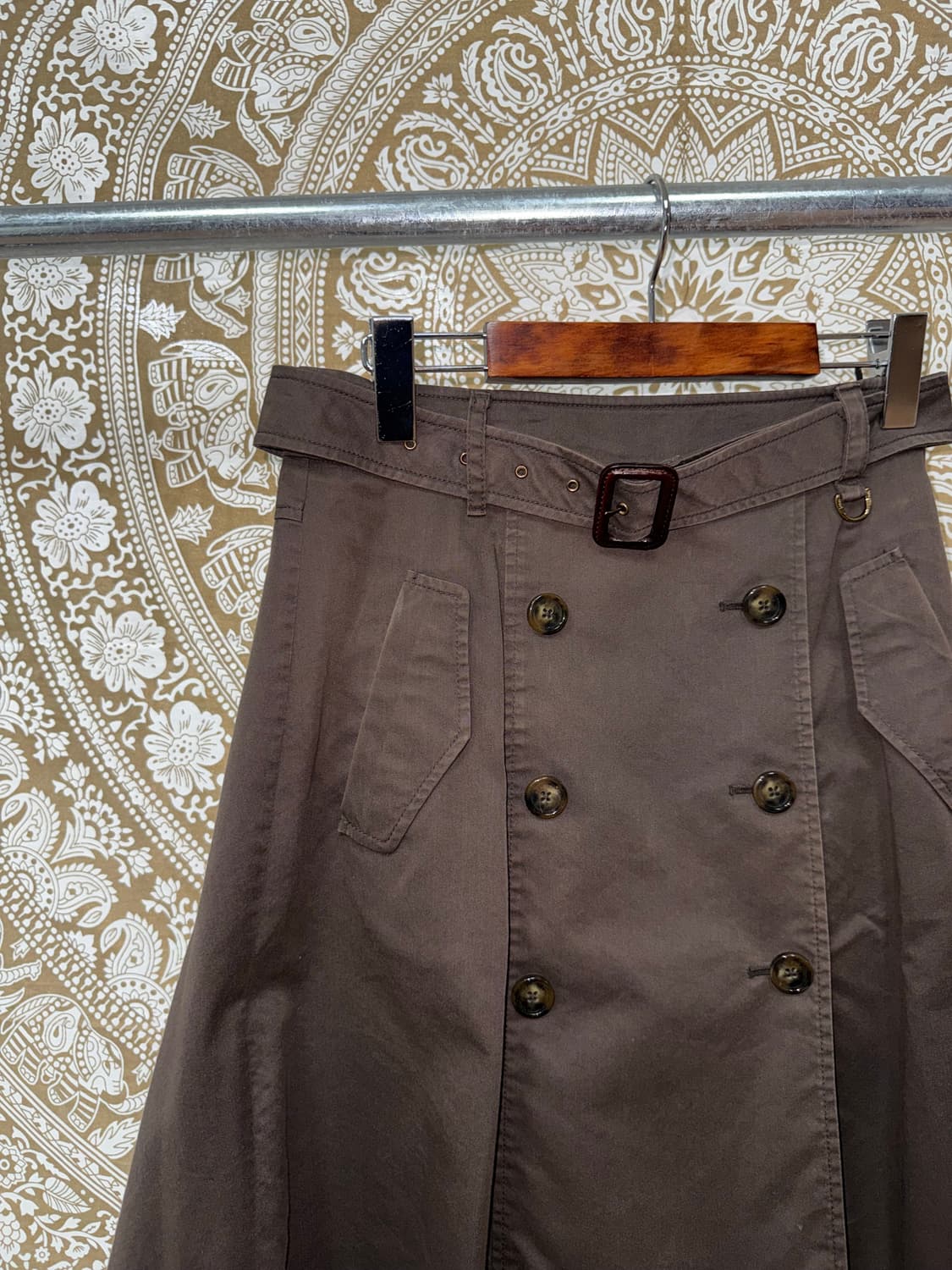 빈폴 여성 더블버튼 미디스커트  상품이미지4