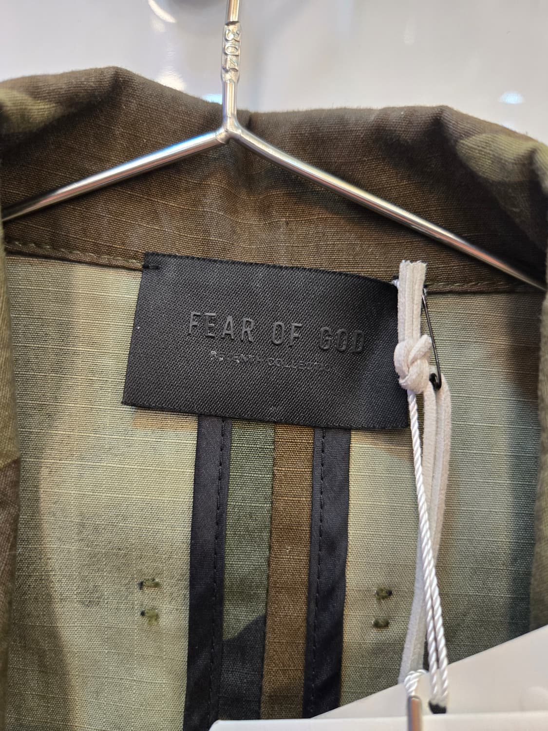 ​[정품 새상품] FEAR OF GOD (피어 오브 갓) 카모 밀리터리 상품이미지3