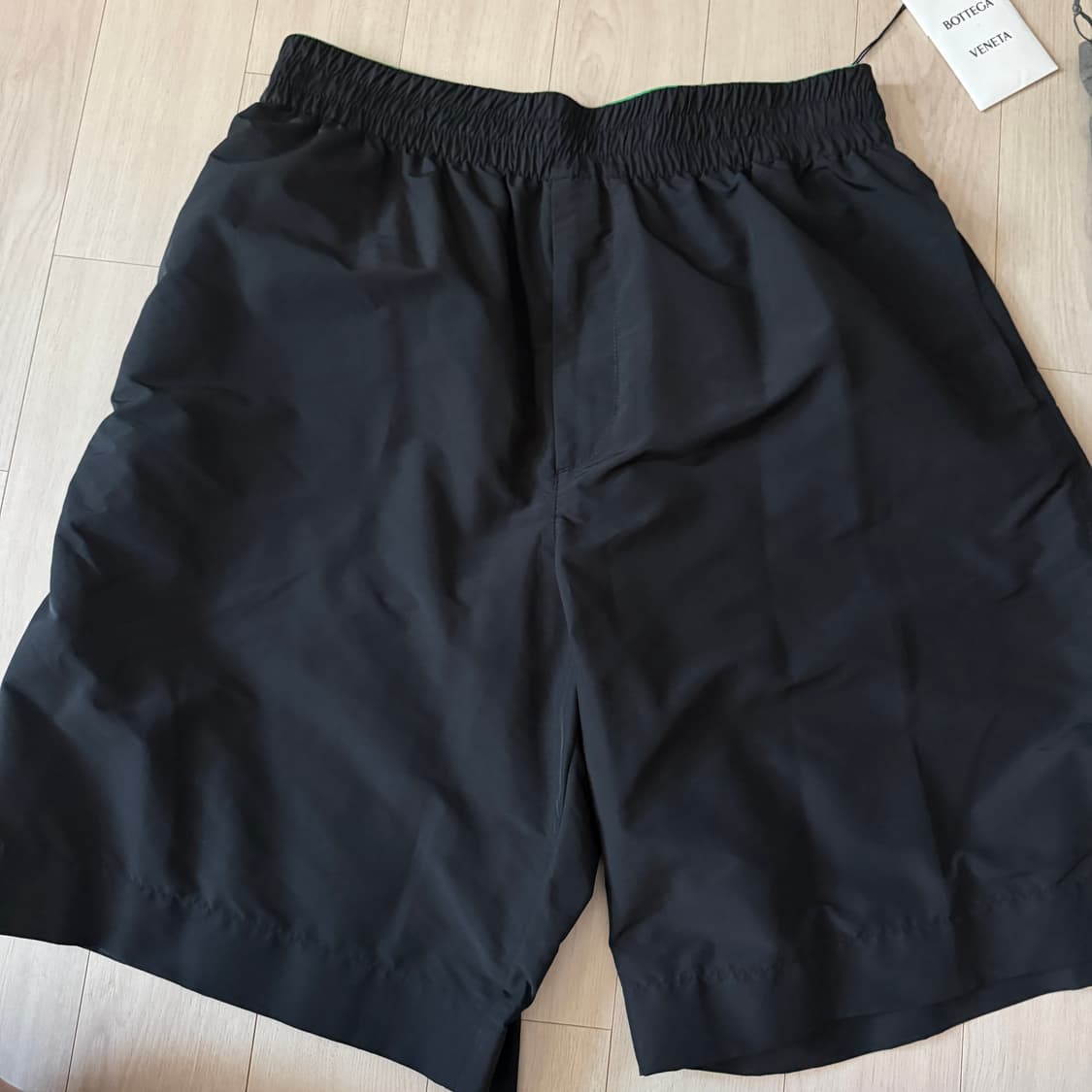 BOTTEGA VENETTA 보테가베네타 나일론 숏츠 반바지 상품이미지2