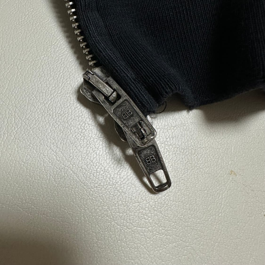 발렌시아가 테이프타입 리프 포켓 집업 후디 (744451) 상품이미지7